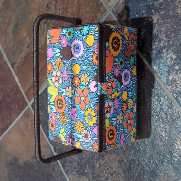 Other - Vintage Hippie Boho Floral sewing basket with supplies